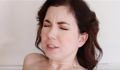 Skinny chicks press their pussies against each other and shake their hips wildly