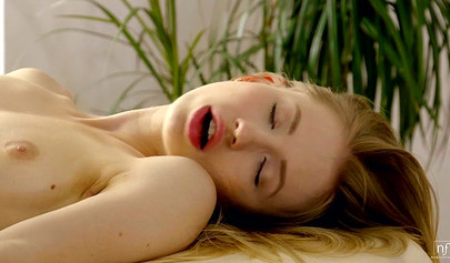 Girl on girl action with two gorgeous blondes after some light and hot massage