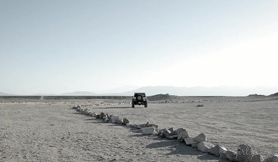 Public girl on girl sex right in the middle of a desert for two sexy MILF ladies