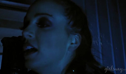 Public girl on girl sex right in the middle of a desert for two sexy MILF ladies