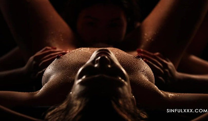 Horny lesbians with wet bodies love spreading legs for each other to enjoy licking