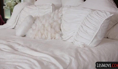 Gorgeous lesbian couples are cumming after eating their pussies and fingering