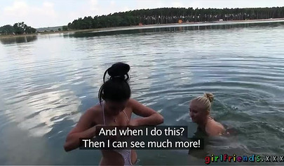 Platinum haired babe goes down on some pussy to eat it out like a true lesbo gal