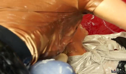 Blouse babe wants to try out a lesbian threesome with two blonde bimbo sluts