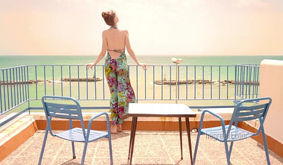 Room Service Offers Erotic Massage - Emily