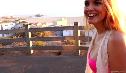 Amateur lesbian girlfriends fool around before enjoying sensual pussy licking