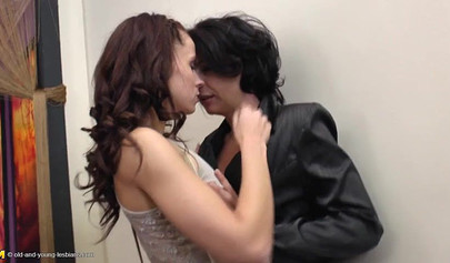 Lesbian Minnie Manga sticks her tongue deep inside her lover's tight asshole