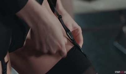 Glamourous strapon fuck with redhead ladies