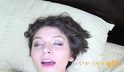 Blonde masseuse seduce her client and invites a lover