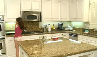 Gorgeous girls enjoy fingering in the kitchen