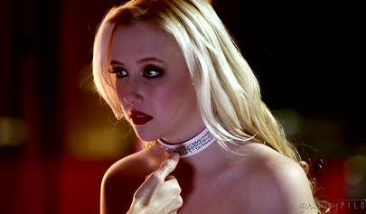 Beautiful lesbian sex with India Summer and Samantha Rone