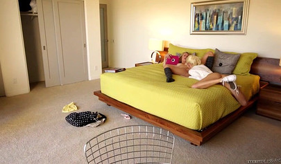 Halle Von and Dakota James love POV pussy licking