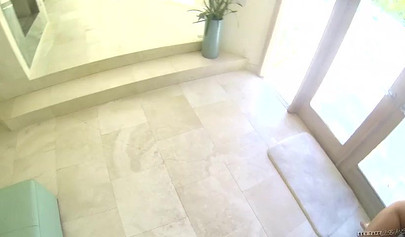 Sweet blonde Halle Von licks girlfriend's pussy in POV