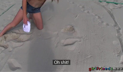 Amateur lesbian sex with cute chicks on the lawn