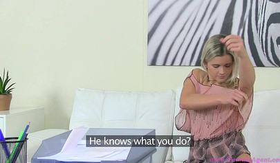 Nice blonde spreads her legs at the casting