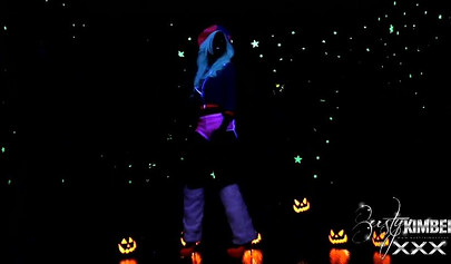 Glamourous ladies make love on Halloween