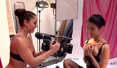 Amateur lesbian porn with Liza del Sierra and Sharon Lee