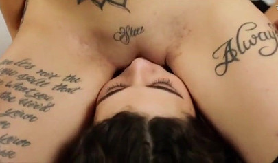 Inked lesbian enjoys having fun with her young girlfriend and her hairy pussy