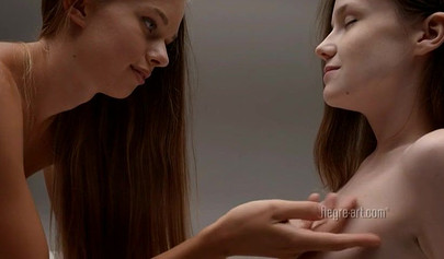Skinny dykes Emily Bloom And Milena D go for sensual fingering and kissing