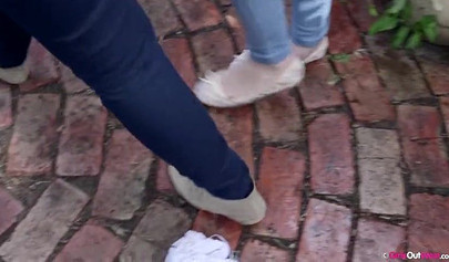 Amateur girls kissing and making love in the bathroom