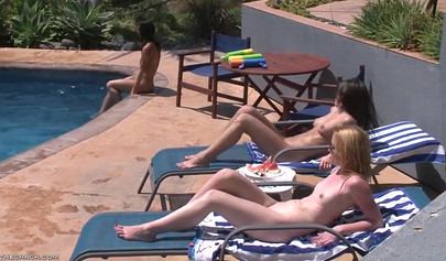 Kala Ferard, Little Caprice, Melissa Mendiny play by the pool