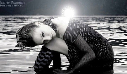 Lena Nicole & Marlie Moore are having fun in a bath