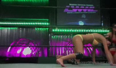 Horny beauties in sexy lingerie fight in the ring