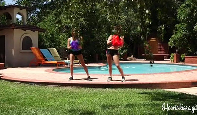 Christiana Cinn & Alice Lighthouse enjoy pussy eating