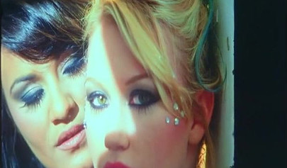 Blonde and brunette dykes are on the floor and brutally finger their pussies