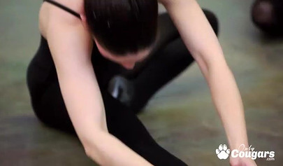Petite dancers with slim bodies lick their feet and pussies in a lesbian threesome