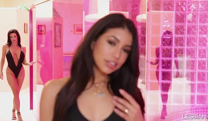 Awesome brunettes tribbing and squirting during a hot fuck