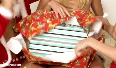 Hot lesbian threesome on New Year's Eve