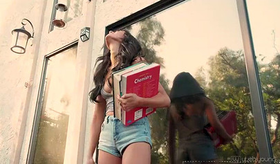 Kristen Scott and Naomi Woods have some lesbian fun