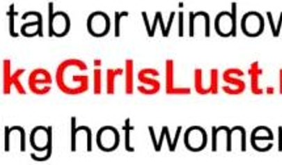 Angie Koks & Lindsey Olsen play with each other