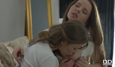 Olivia Grace and Jacqueline lick their tasty pussies