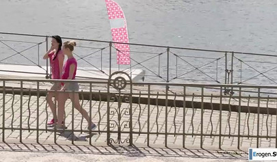 Alicia is giving Annie her first lesbian experience