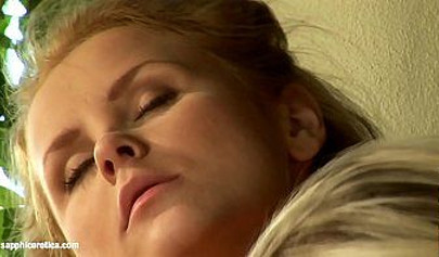 Sensual babes enjoy a great threesome and play with a dildo