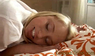 Blonde and brunette give rimjob and finger wet holes