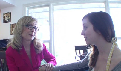 Porn veteran Nina Hartley schools young lesbian teen Ally Evans