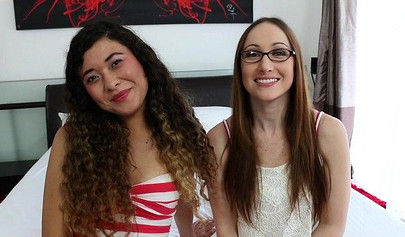 Amateur babes are scissoring and eating juicy pussies