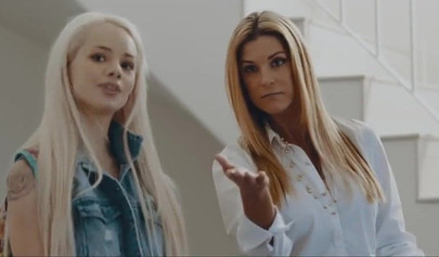 Sexy blondes take part in a great lesbian threesome