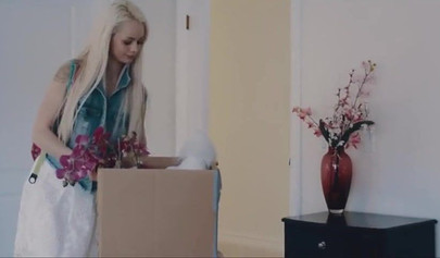 Sexy blondes take part in a great lesbian threesome