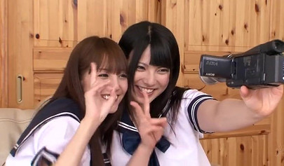 Asian schoolgirls eating juicy pussy and scissoring