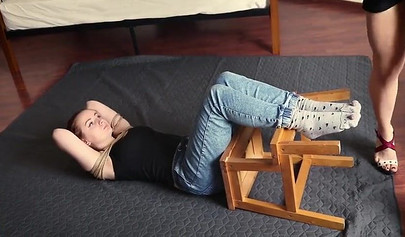 Amateur girls practice heel tickling and enjoy it