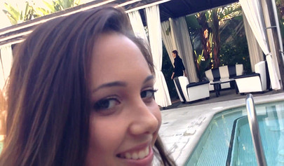 Playful girls eating shaved pussy for pleasure