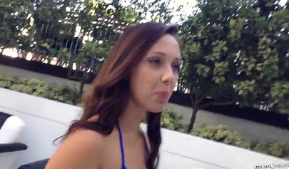 Playful girls eating shaved pussy for pleasure