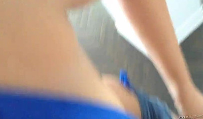 Playful girls eating shaved pussy for pleasure