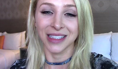 Horny MILFs Alix Lynx & Cherie DeVille eating shaved pussies