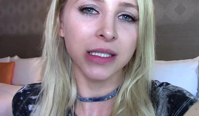 Horny MILFs Alix Lynx & Cherie DeVille eating shaved pussies