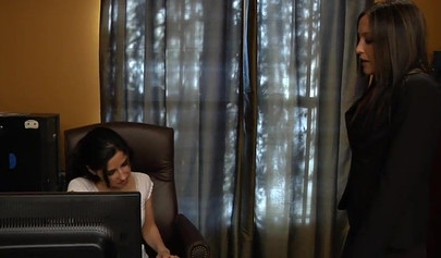 Beautiful business lady makes a nice worker sniff her feet